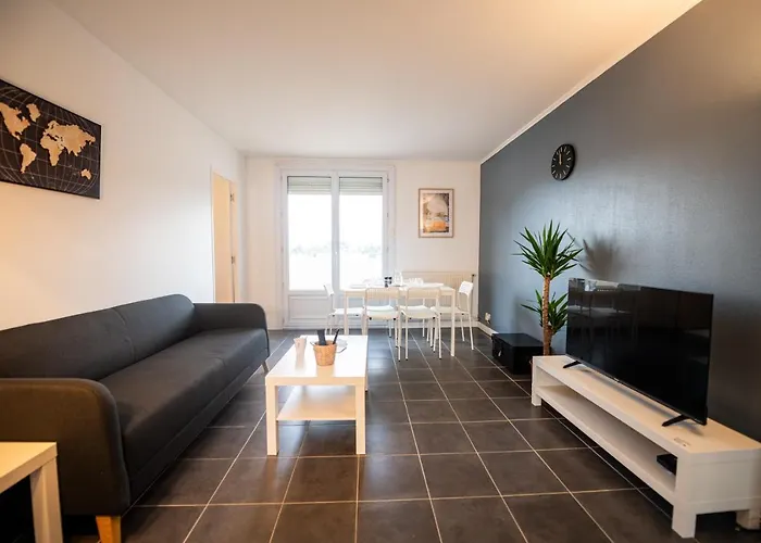 Robespierre - Tout Equipe & Calme - Tv Et Wifi